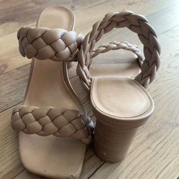 Tan Braided Women's Sandals US 6.5 - Picture 4 of 7